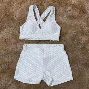 Honeycomb pattern gray activewear set
